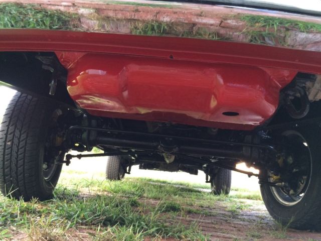 1974 Red Volkswagen Bus/Vanagon Minivan