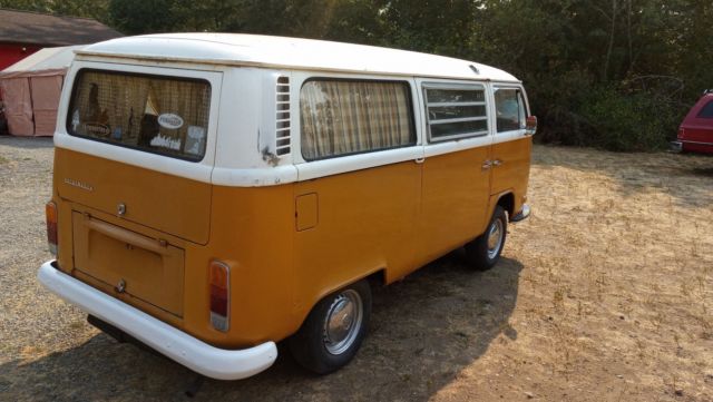1972 Volkswagen Bus/Vanagon