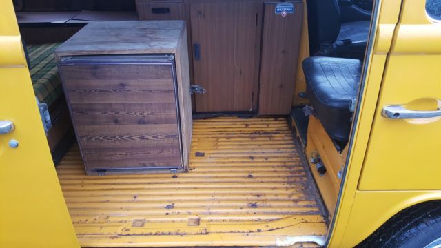 1977 Yellow Volkswagen Bus/Vanagon Van Camper