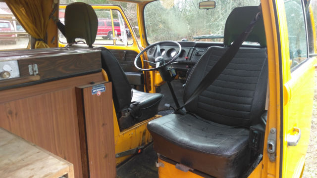 1977 Yellow Volkswagen Bus/Vanagon Van Camper