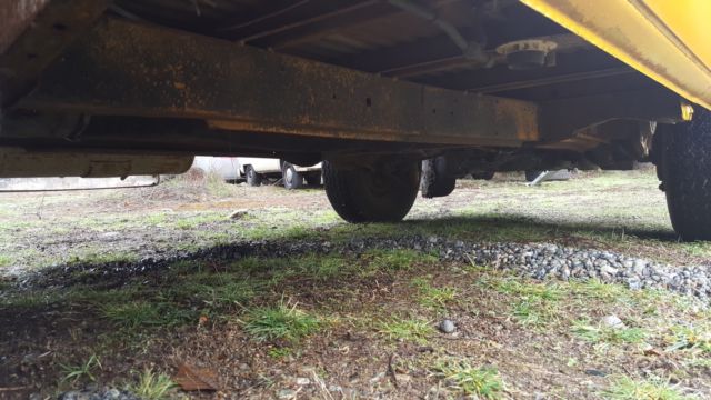 1977 Yellow Volkswagen Bus/Vanagon Van Camper