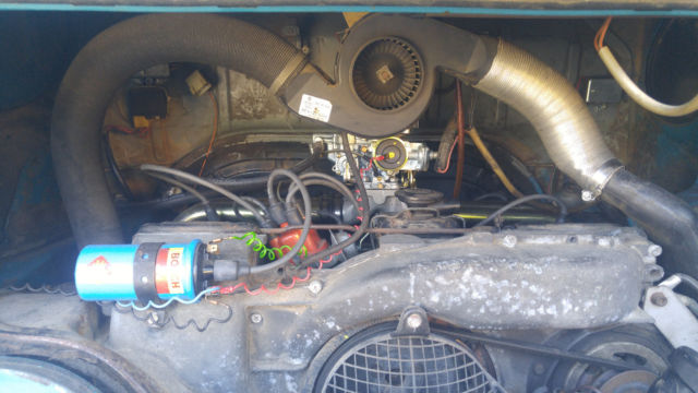 1966 pearl white-red Volkswagen Bus/Vanagon