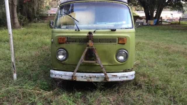 1977 Green/White Volkswagen Bus/Vanagon Van Camper