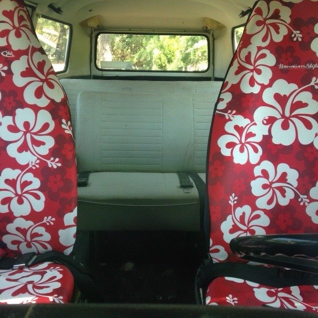 1977 Blue/white Volkswagen Bus/Vanagon Type 2