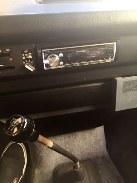 1987 Gray Volkswagen Bus/Vanagon