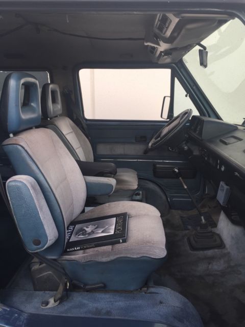1987 Gray Volkswagen Bus/Vanagon