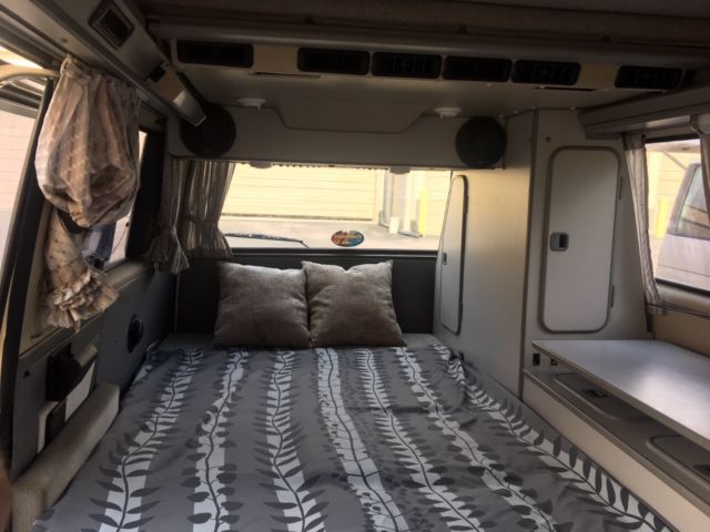 1991 Silver Volkswagen Bus/Vanagon