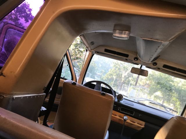1982 Tan Volkswagen Bus/Vanagon Extended Crew Cab Pickup