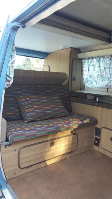 1980 Blue Volkswagen Bus/Vanagon Bus