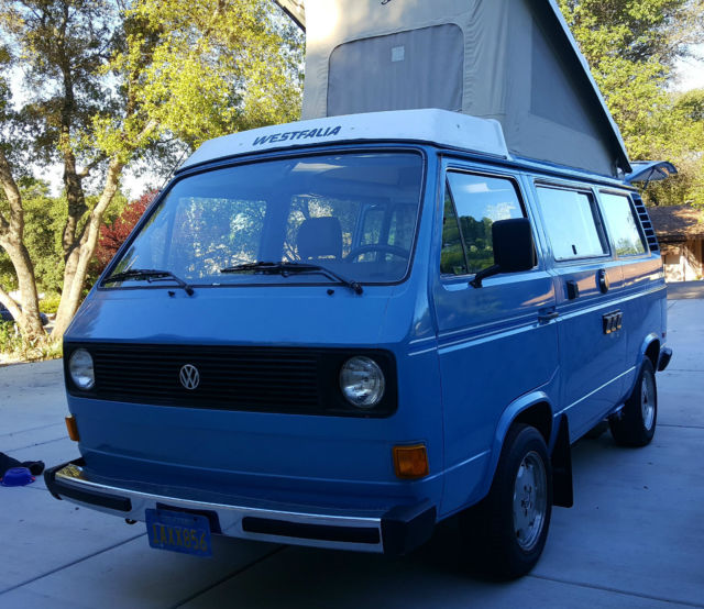 1980 Blue Volkswagen Bus/Vanagon Bus