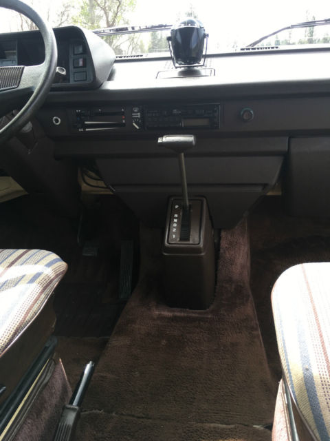 1981 Yellow Volkswagen Bus/Vanagon Van Camper