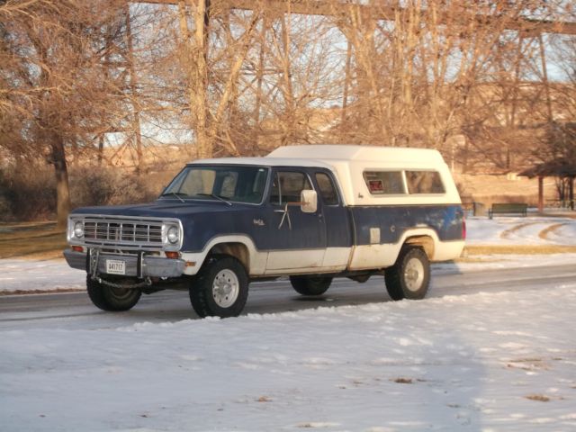 1975 Blue Dodge Power Wagon Extended Cab Pickup
