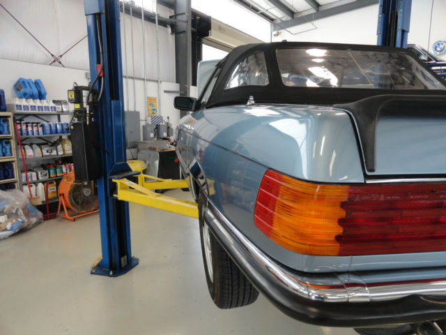 1978 Blue Mercedes-Benz 200-Series Convertible