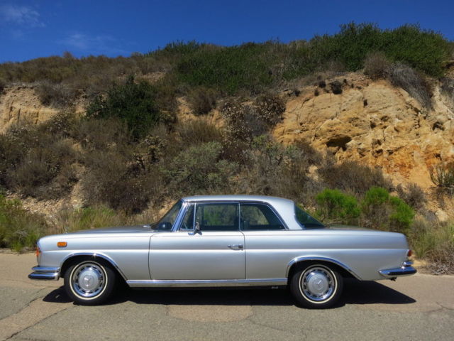 1971 Silver Mercedes-Benz 200-Series Coupe