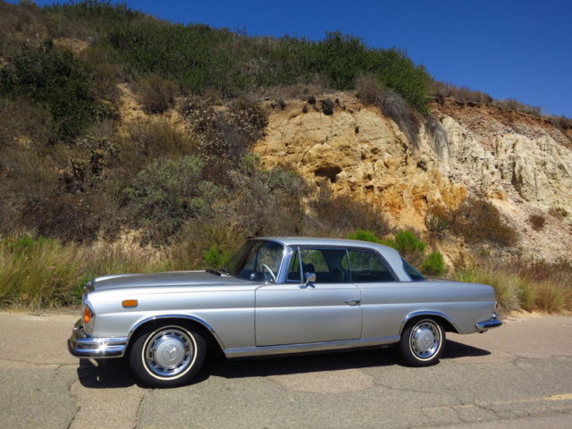1971 Silver Mercedes-Benz 200-Series Coupe