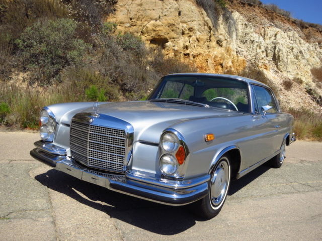 1971 Silver Mercedes-Benz 200-Series Coupe