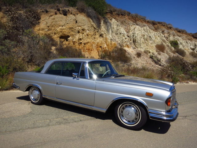 1971 Silver Mercedes-Benz 200-Series Coupe