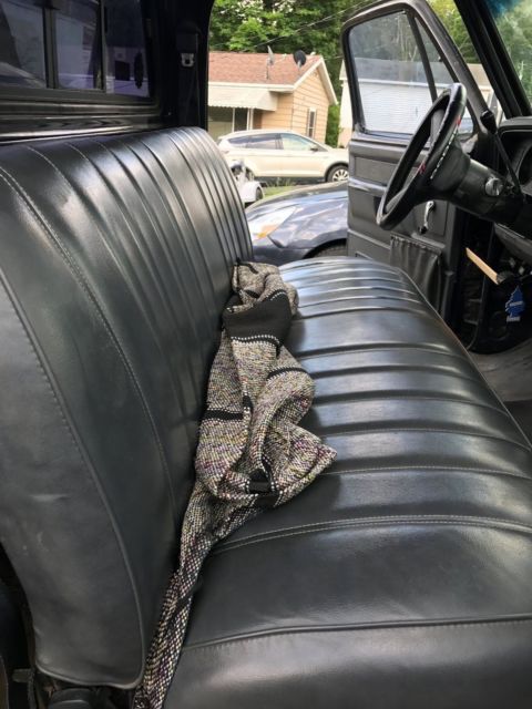 1987 Silver Dodge Ram 1500