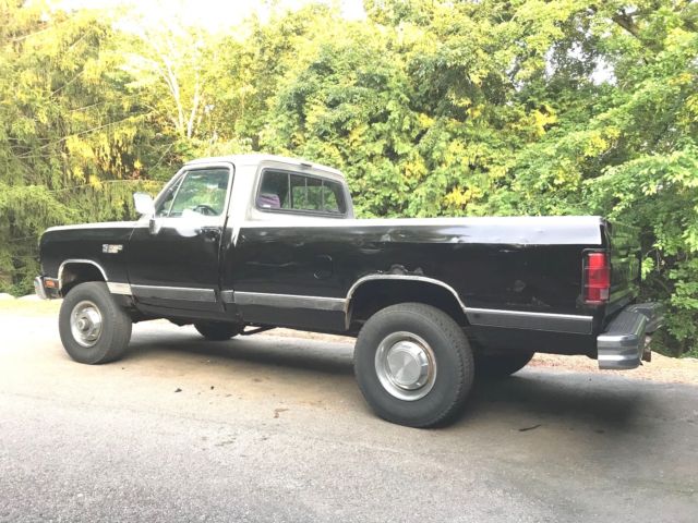 1990 Black / Gray Dodge Other Pickups Standard Cab Pickup