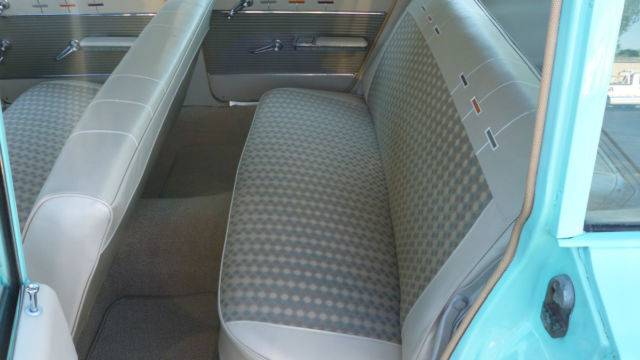 1962 Blue Chevrolet Bel Air/150/210 Station wagon