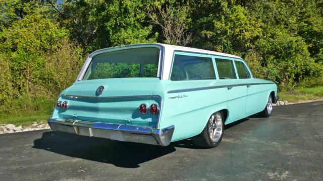 1962 Blue Chevrolet Bel Air/150/210 Station wagon