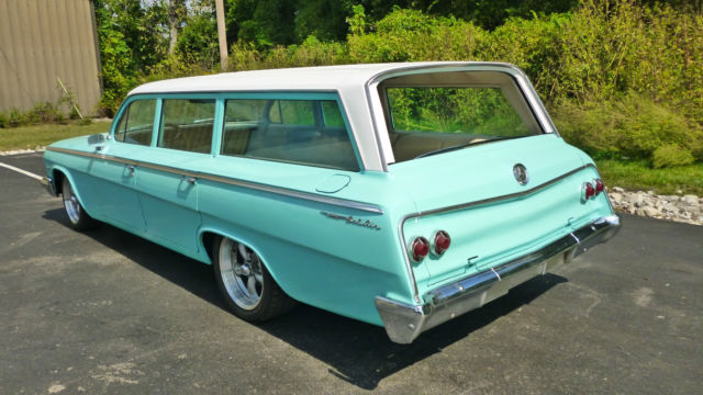 1962 Blue Chevrolet Bel Air/150/210 Station wagon