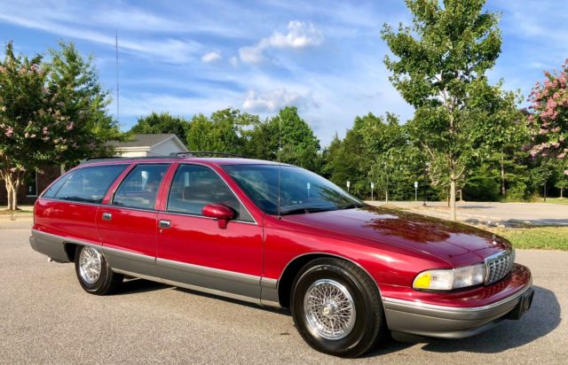 1994 Medium Garnet Red Metallic / Medium Gray Metallic Chevrolet Capriceold Wagon
