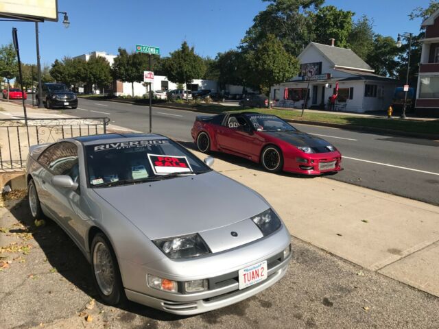 1990 Gray Nissan 300ZX Coupe