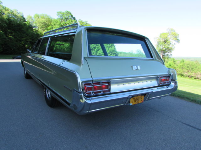 1966 Chrysler Town & Country Wagon