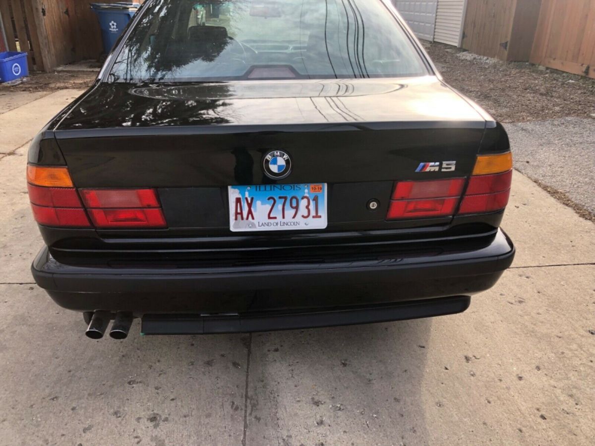 1991 Black BMW M5 Sedan