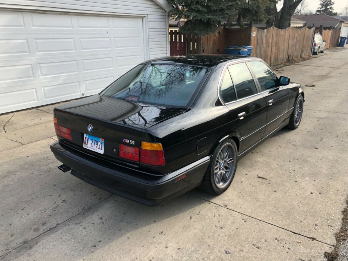 1991 Black BMW M5 Sedan