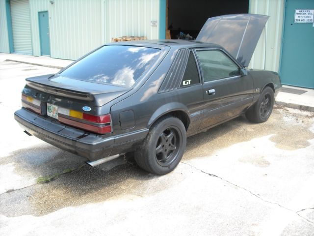 1986 Black Ford Mustang