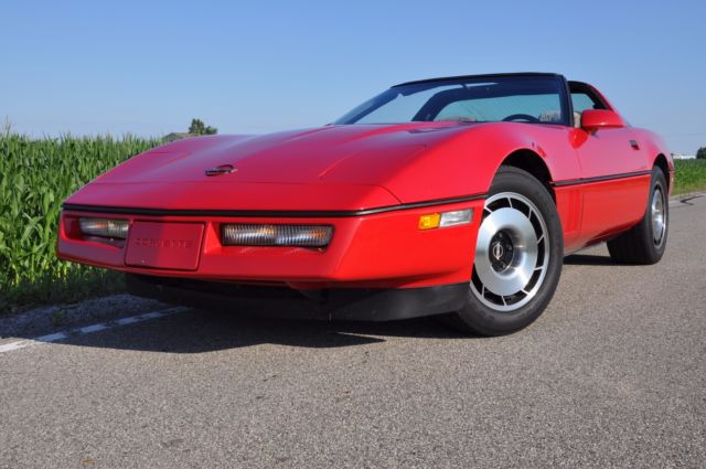 1985 Red Chevrolet Corvette Coupe