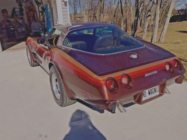 1978 Chocolate/Yellow/Crimson/Orange Chevrolet Corvette 2 Door Coupe