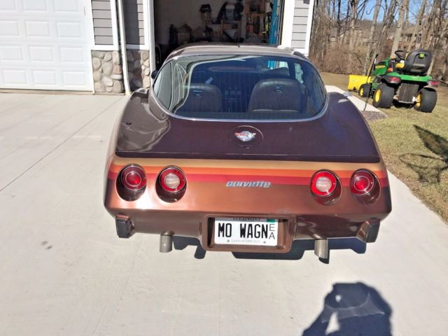 1978 Chocolate/Yellow/Crimson/Orange Chevrolet Corvette 2 Door Coupe