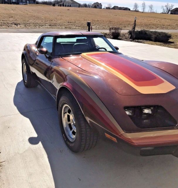 1978 Chocolate/Yellow/Crimson/Orange Chevrolet Corvette 2 Door Coupe