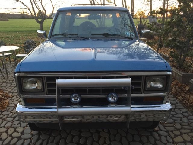 1987 LIGHT BLUE / CREAM Ford Bronco II