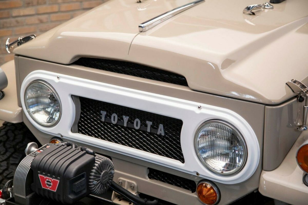 1968 Coronado Beige Toyota Land Cruiser SUV