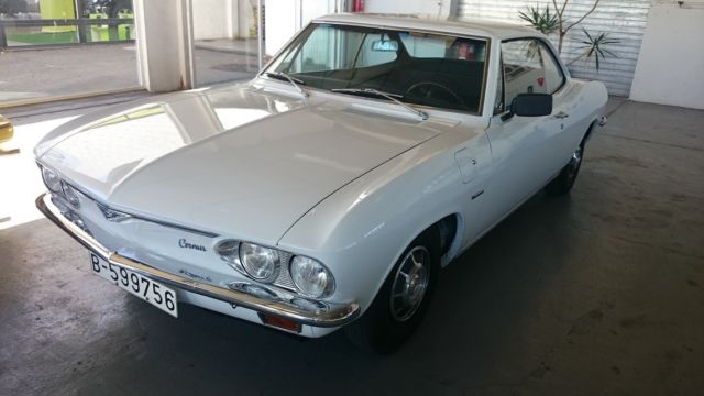 1965 White Chevrolet Corvair Coupe