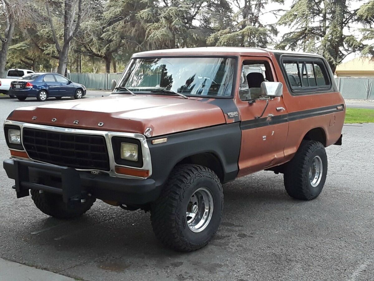 1979 Chestnut Ford Bronco SUV
