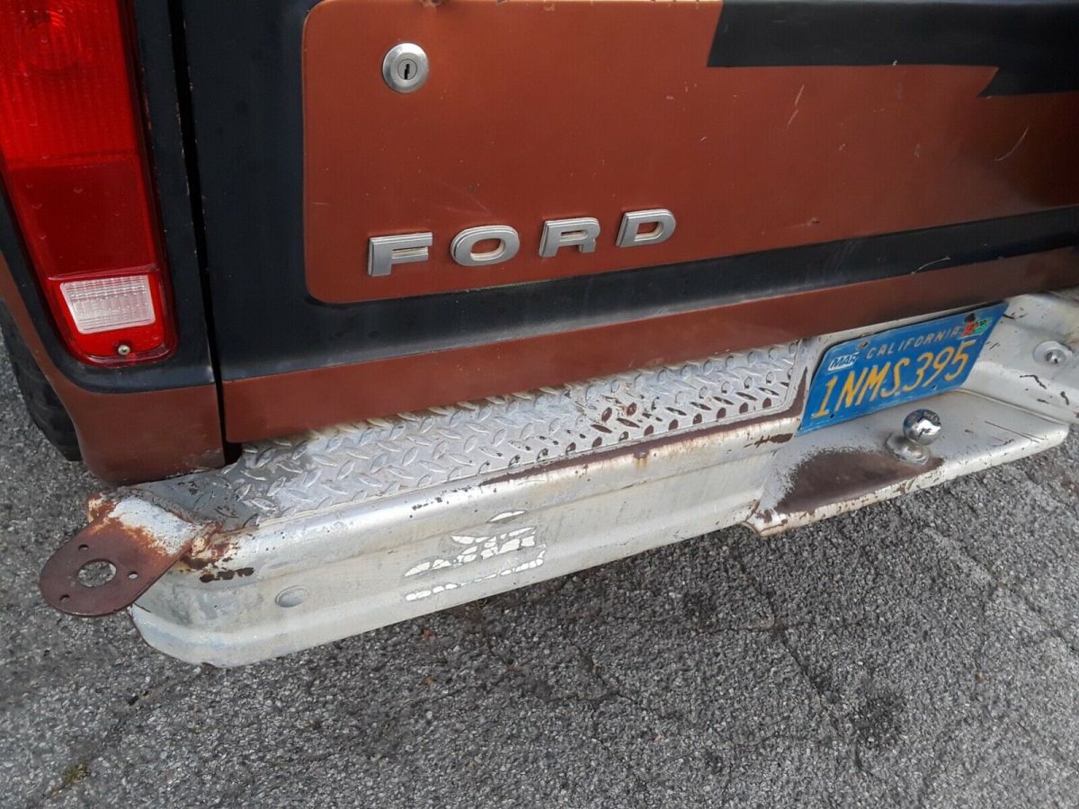 1979 Chestnut Ford Bronco SUV