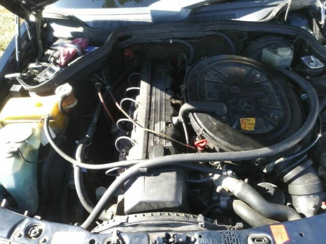 1990 Blue Mercedes-Benz 190-Series