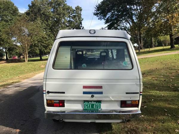 1984 White Volkswagen Bus/Vanagon