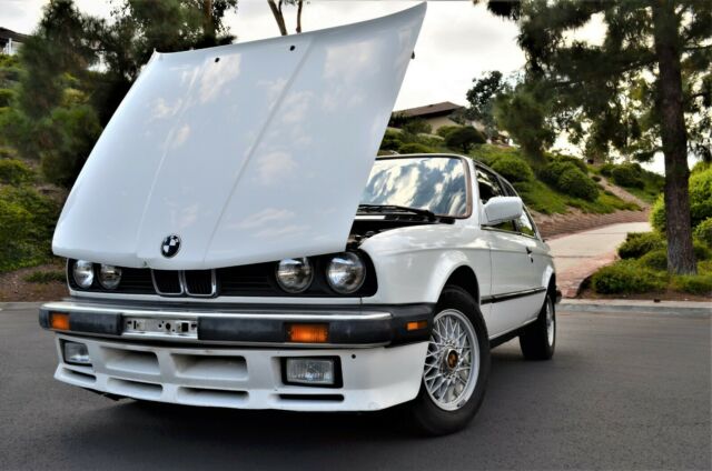 1987 White BMW 3-Series Coupe