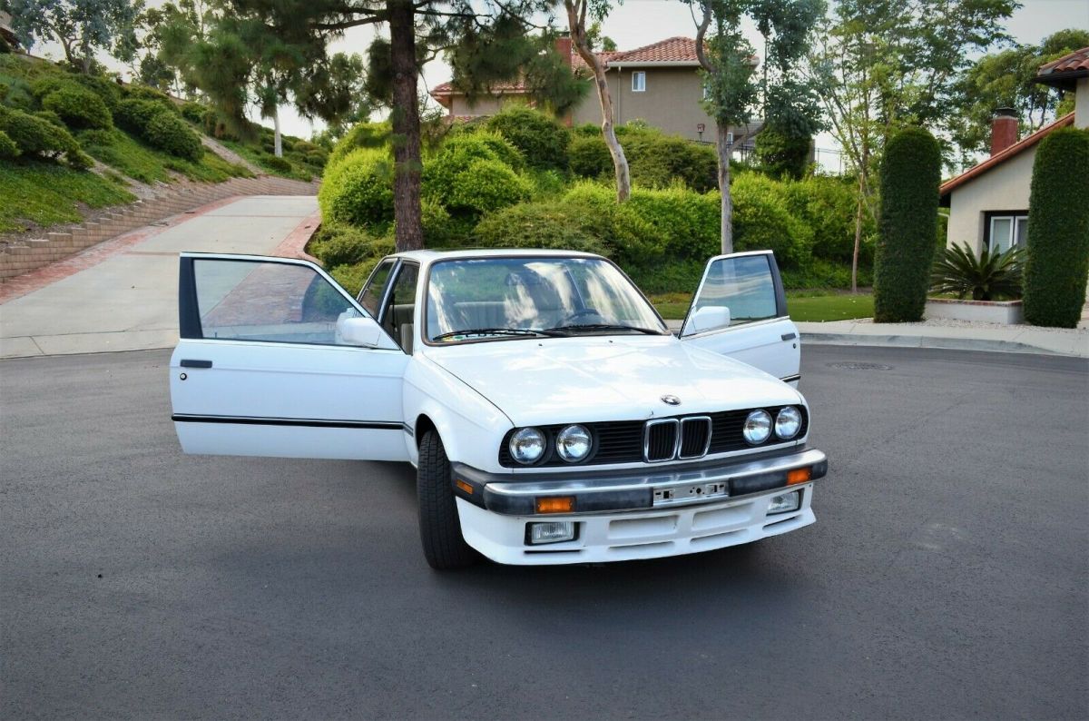 1987 White BMW 3-Series Coupe
