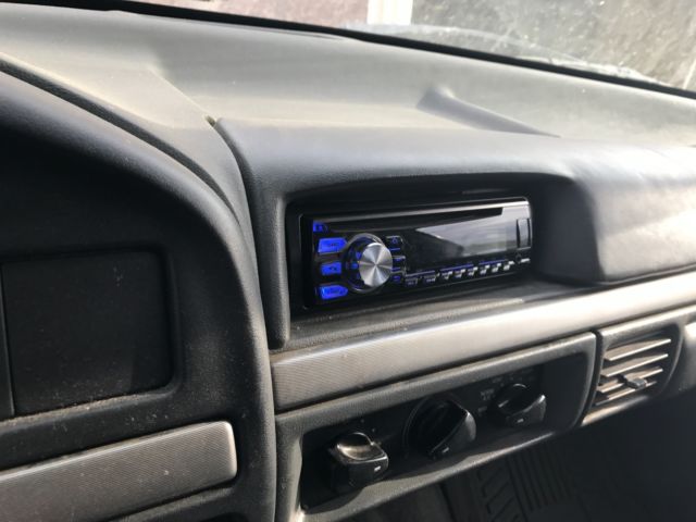 1993 White Ford Bronco SUV
