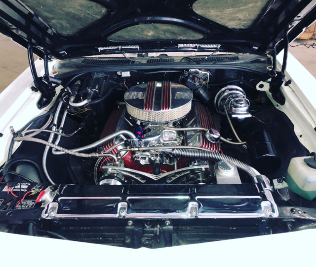 1969 White Chevrolet El Camino