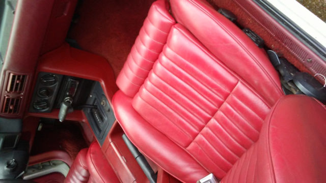 1989 White Ford Mustang Convertible