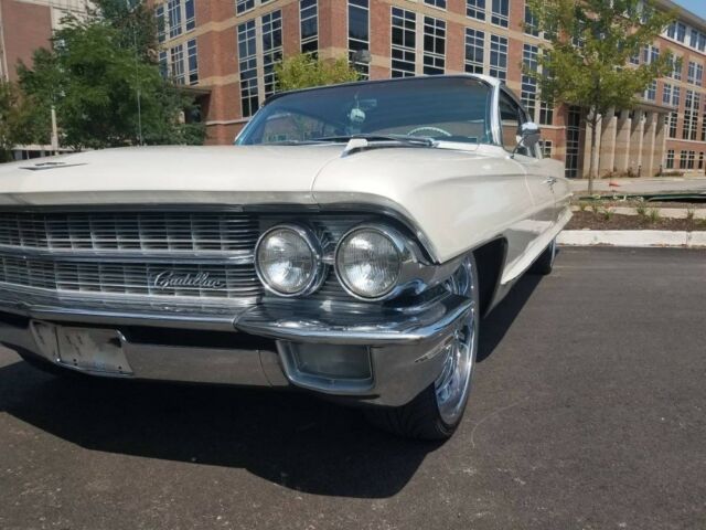 1962 White Cadillac DeVille Coupe