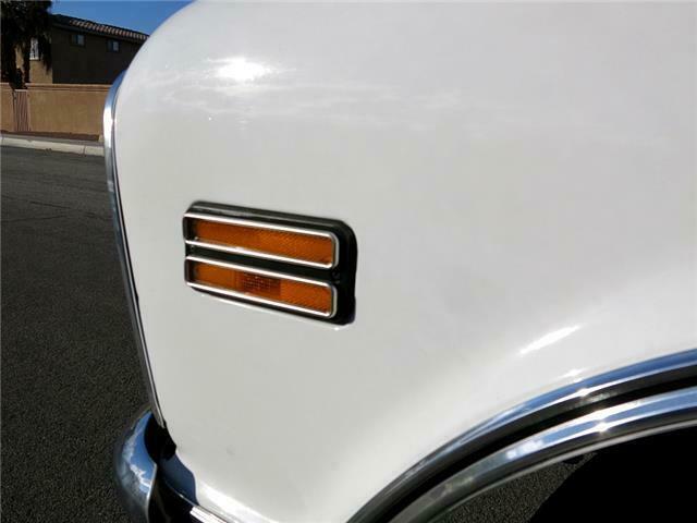 1968 White Chevrolet C-10 --